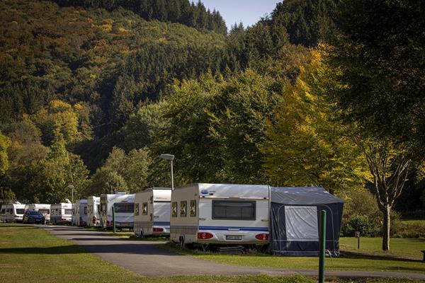 Het kampeerterrein - Camping